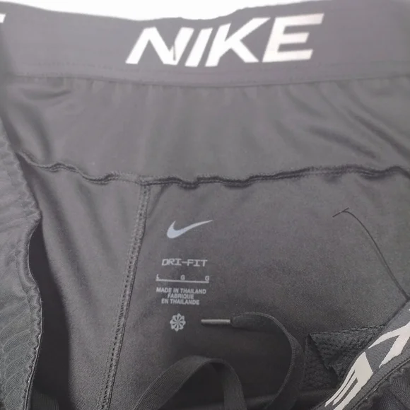 Nike pants Dri-Fit lite weight black tapered legs  Size: large - Picture 5 of 8